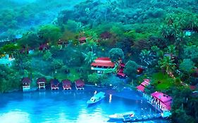 Bastianos Lembeh Dive Resort